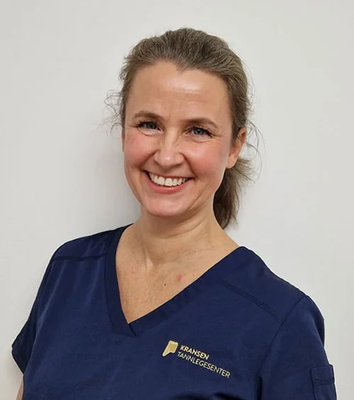 Tannlege Aina Hellerud Markussen ved Kransen Tannlegesenter