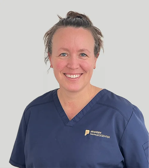 Spesialist i oral protetikk Cathrine Åsvang Karlsen ved Kransen Tannlegesenter