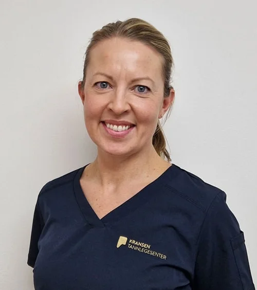 Tannpleier Malin Cecilie Helseth Haugen ved Kransen Tannlegesenter
